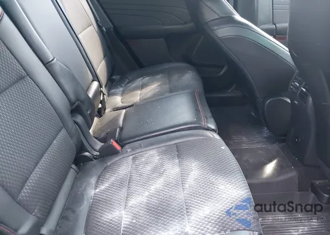 2024 Ford Escape St-Line Select z USA, uszkodzony, nr VIN 1FMCU9NA6RUA08984